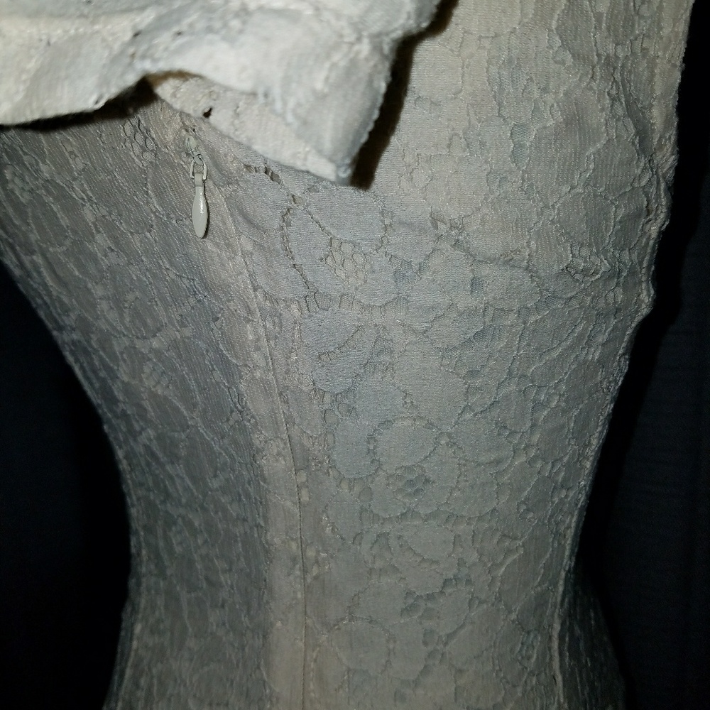 Dress - Picture 3 of 5